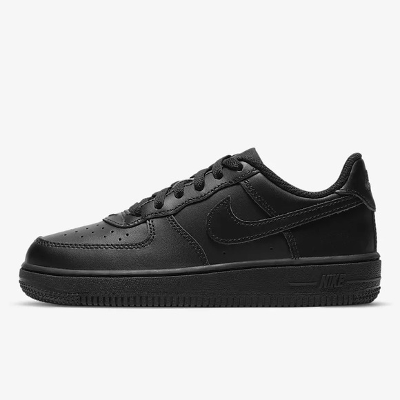 New in Box Nike Air Force 1 LE Sneakers Black Size 3 Kids Youth